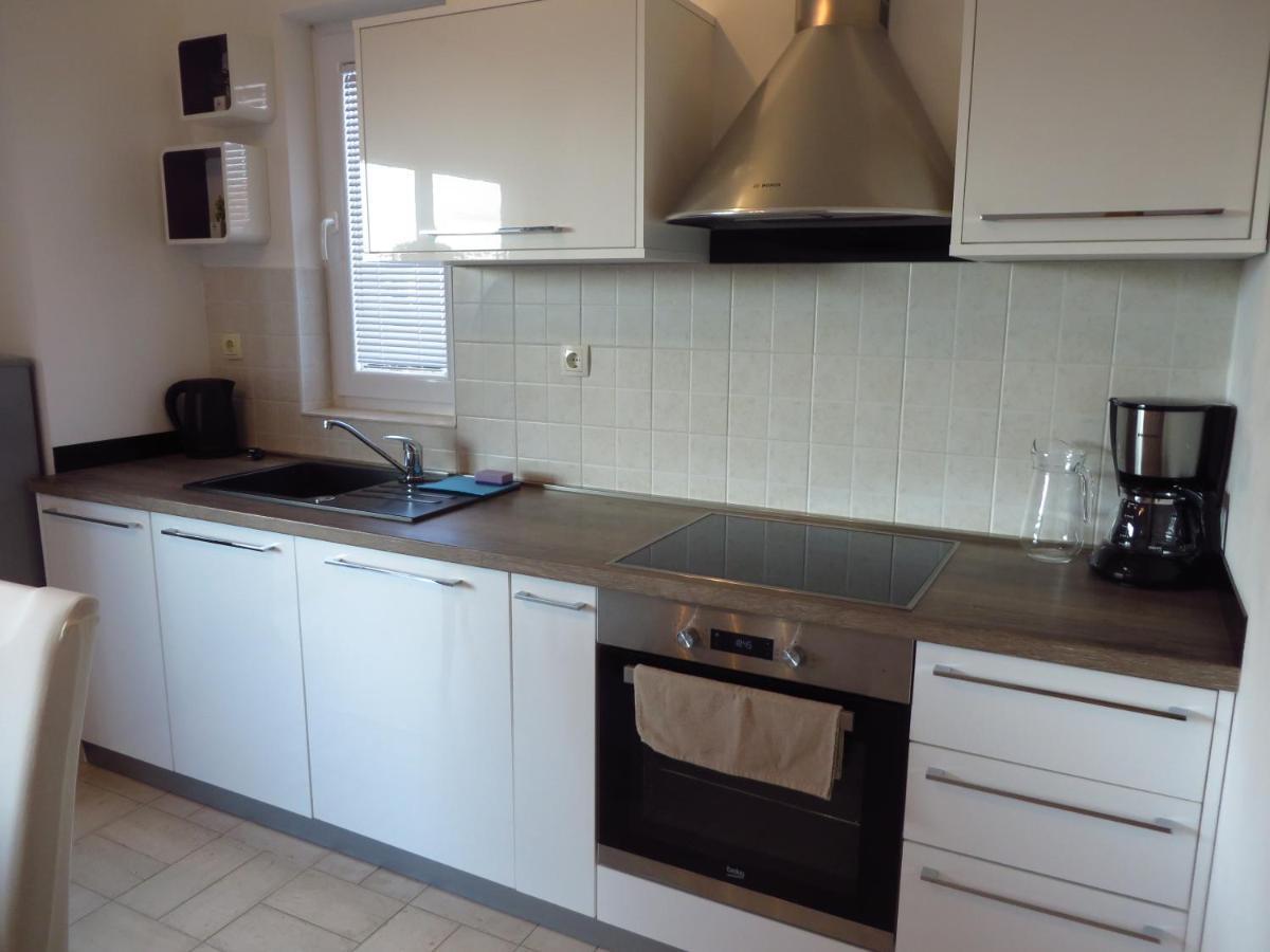 Antonija Apartments With Pool Biograd Na Moru Ngoại thất bức ảnh