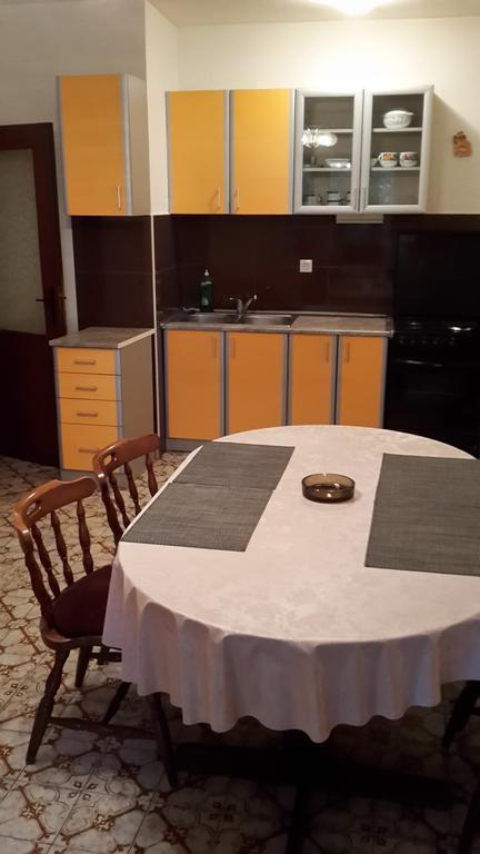 Antonija Apartments With Pool Biograd Na Moru Phòng bức ảnh