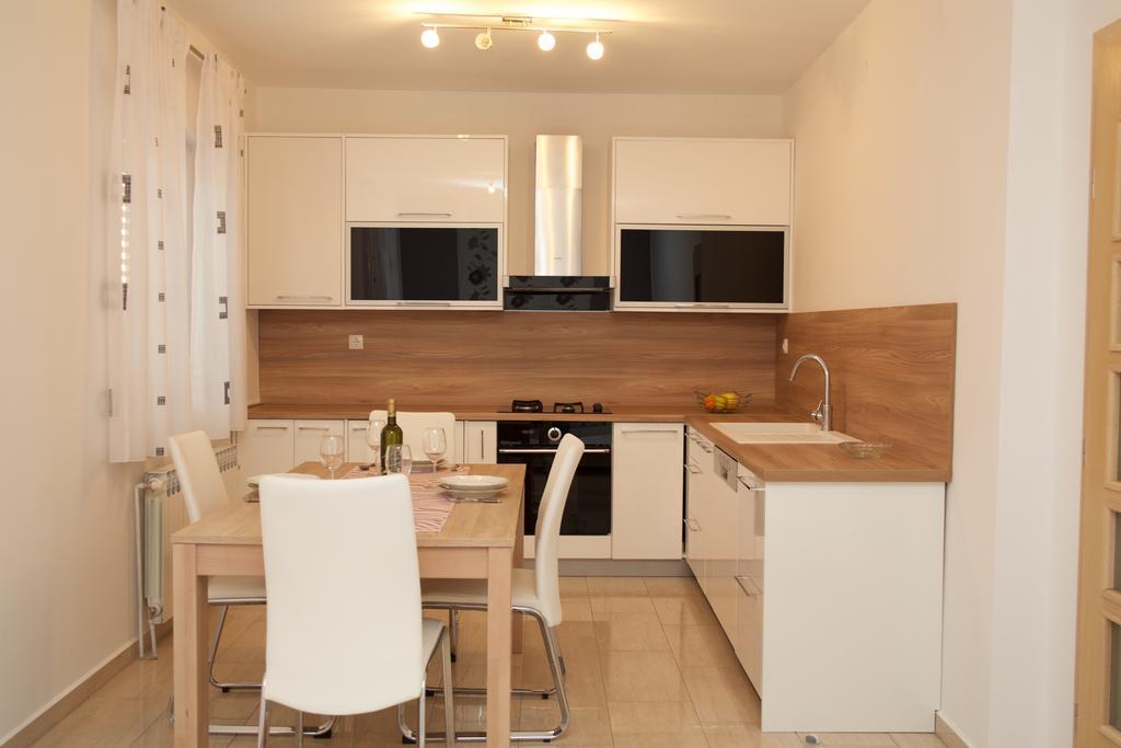 Antonija Apartments With Pool Biograd Na Moru Ngoại thất bức ảnh