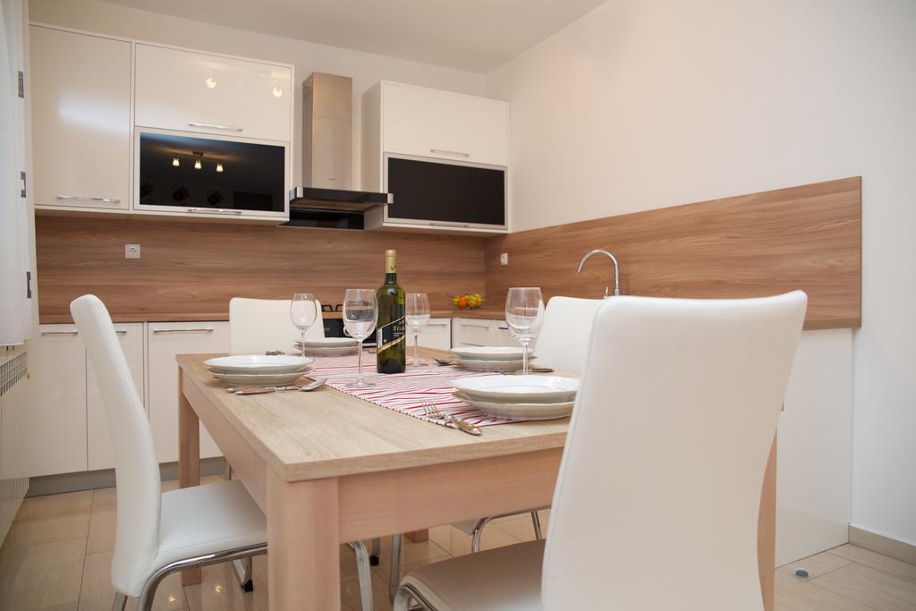 Antonija Apartments With Pool Biograd Na Moru Ngoại thất bức ảnh