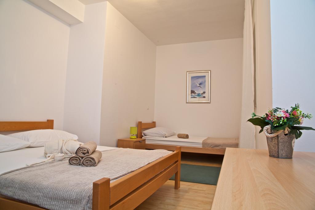 Antonija Apartments With Pool Biograd Na Moru Ngoại thất bức ảnh