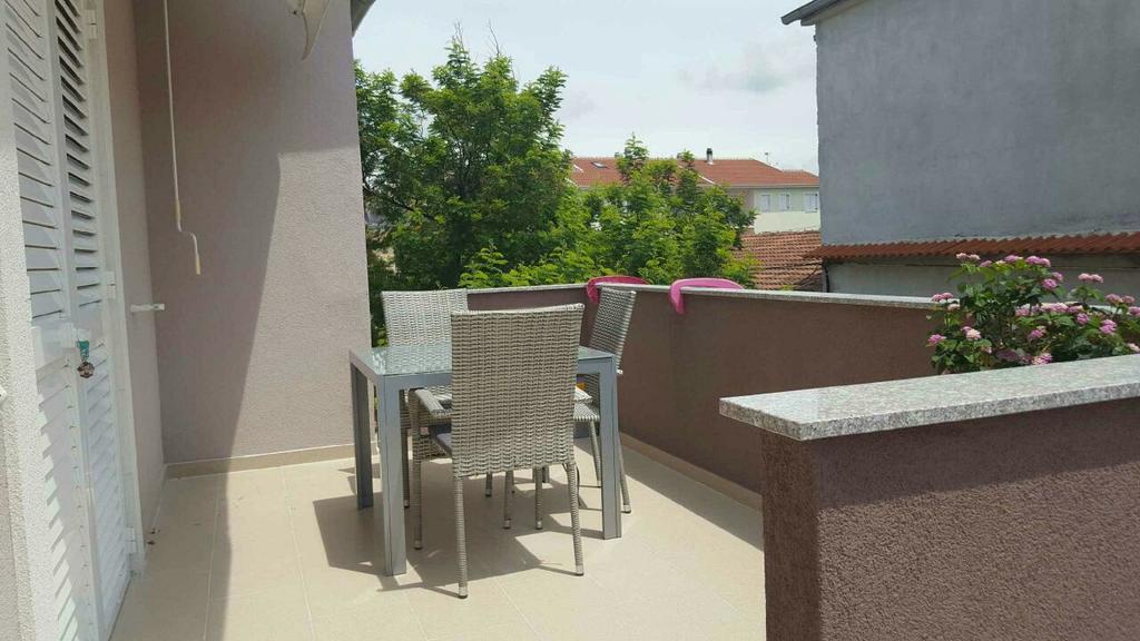 Antonija Apartments With Pool Biograd Na Moru Ngoại thất bức ảnh